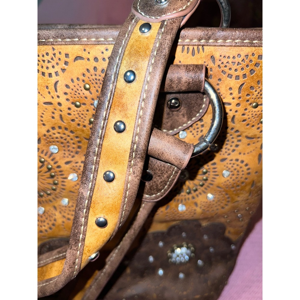 Montana West Concealed Carry Tote Bag Western Laser Cut Rhinestone Brown New - Picture 5 of 9